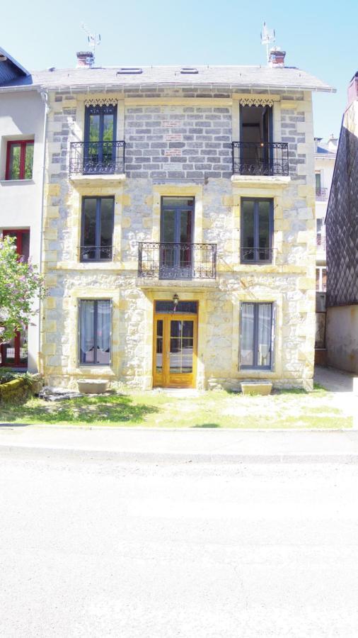 Au Pied De La Dordogne Apartman La Bourboule Kültér fotó